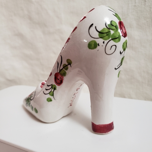 Italy high heel shoe miniature. Paestrum signature. Ceramic. - Picture 2 of 9